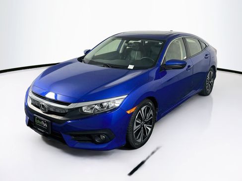 Used 2018 Honda Civic EX-L image 3