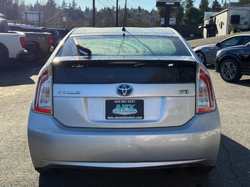 Used 2013 Toyota Prius Two image 4