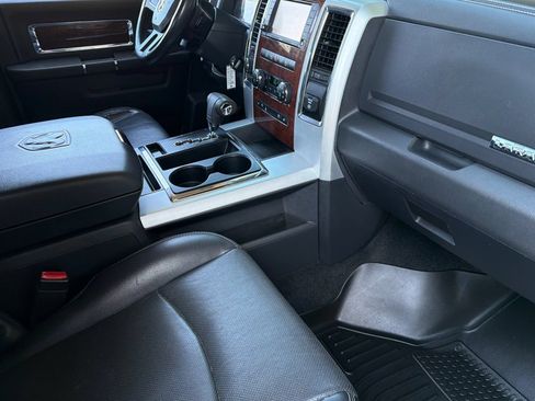 Used 2011 RAM 1500 Laramie AWD/4WD image 17
