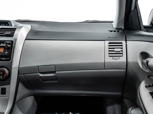 Used 2012 Toyota Corolla LE image 18