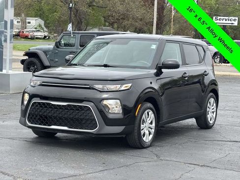 Used 2022 Kia Soul LX FWD image 25