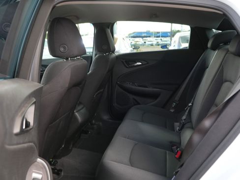 Used 2025 Chevrolet Malibu RS FWD image 14