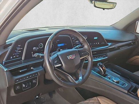 Used 2022 Cadillac Escalade Premium Luxury w/ Performance Package image 10