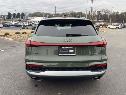 Certified 2025 Audi Q5 Prestige image 8