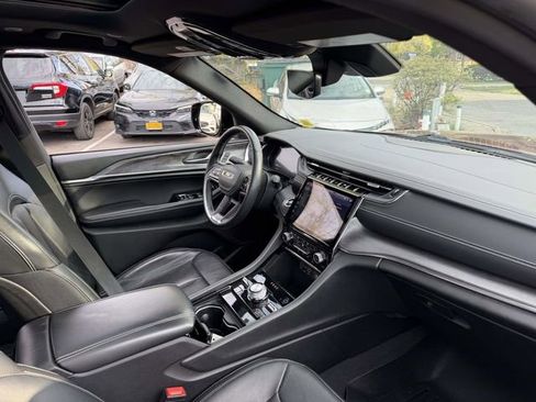 Used 2022 Jeep Grand Cherokee L Overland AWD/4WD image 12