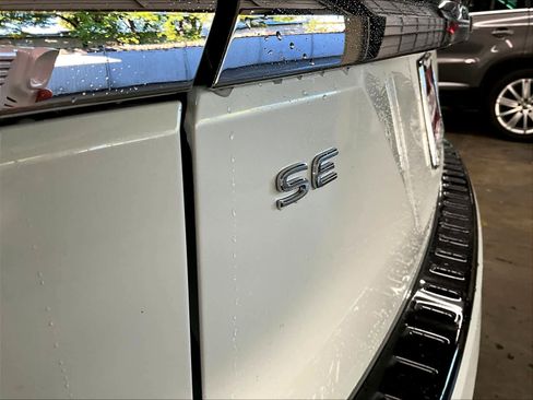 New 2026 Volkswagen Atlas SE image 25