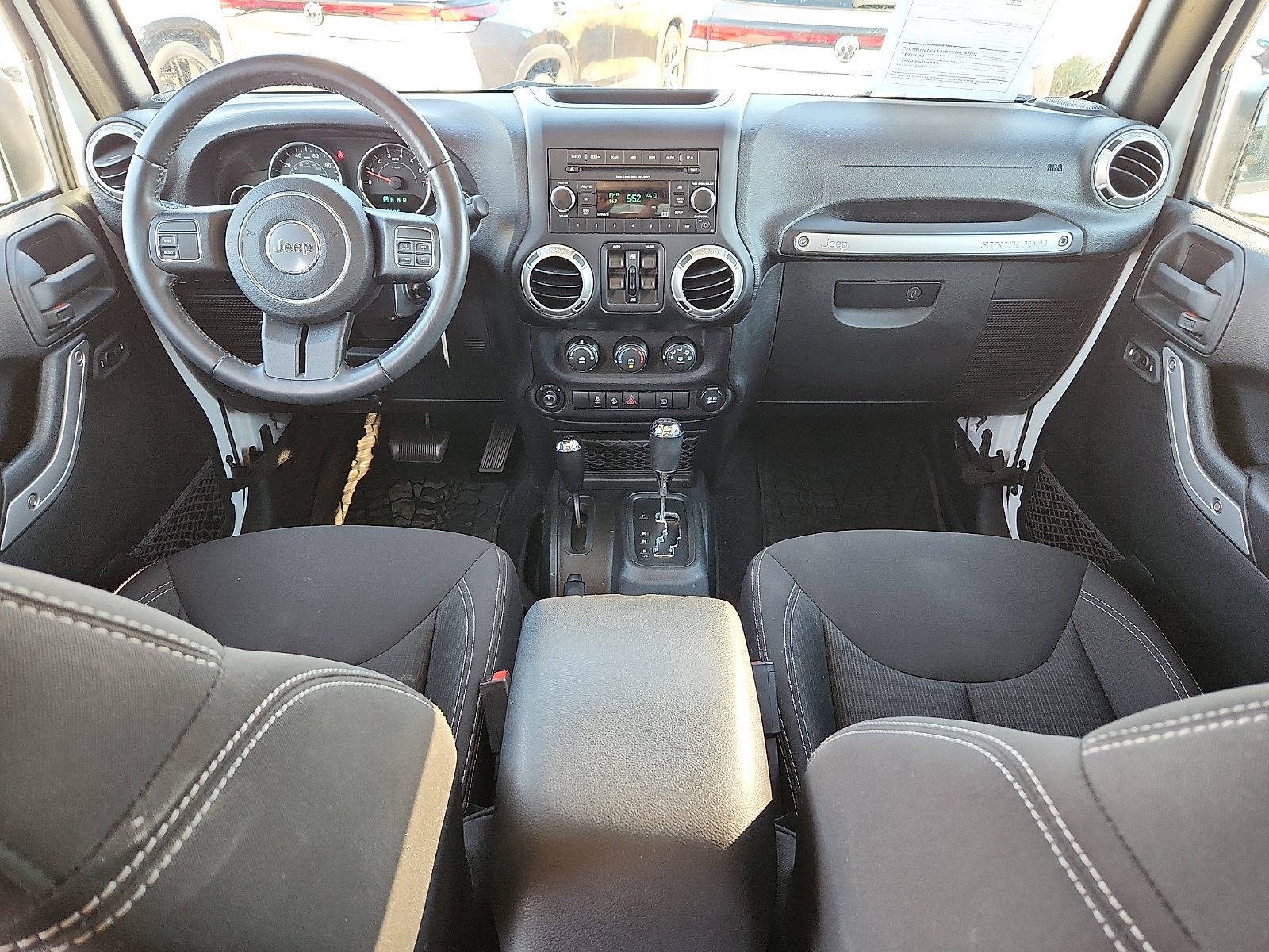 Used 2017 Jeep Wrangler Unlimited Rubicon AWD/4WD image 10