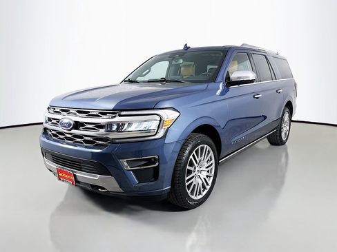 Used 2023 Ford Expedition Max Platinum image 3