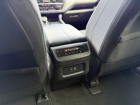 Used 2025 Nissan Pathfinder SV AWD/4WD image 24