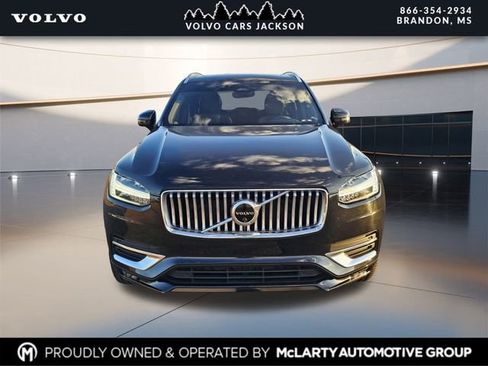 Used 2023 Volvo XC90 B6 Plus w/ Protection Package Premier image 2