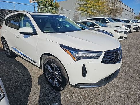 Used 2025 Acura RDX w/ Technology Package image 3