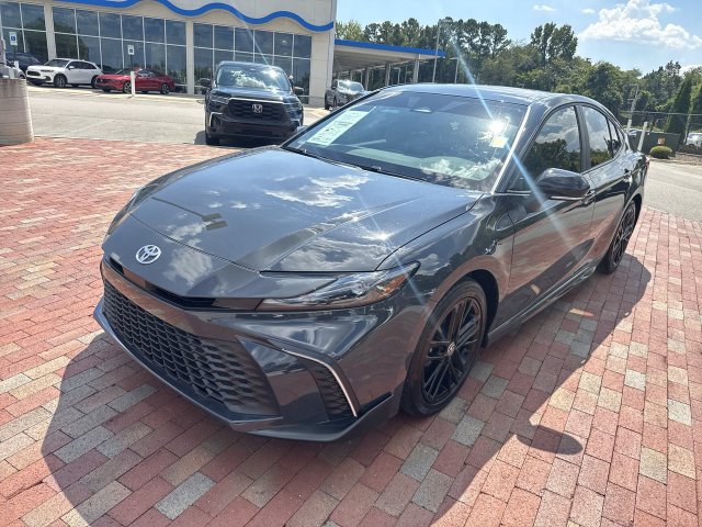 Used 2025 Toyota Camry SE w/ Multimedia Upgrade Package FWD image 32
