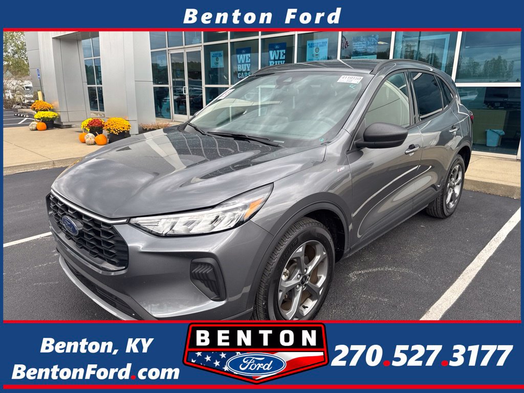 Used 2025 Ford Escape ST-Line AWD/4WD image 1