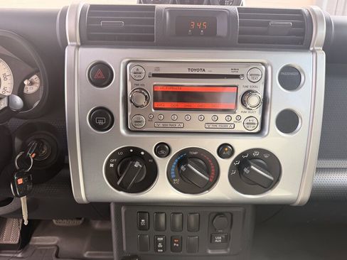 Used 2014 Toyota FJ Cruiser 4WD w/ Trail Teams Ultimate Edition image 20
