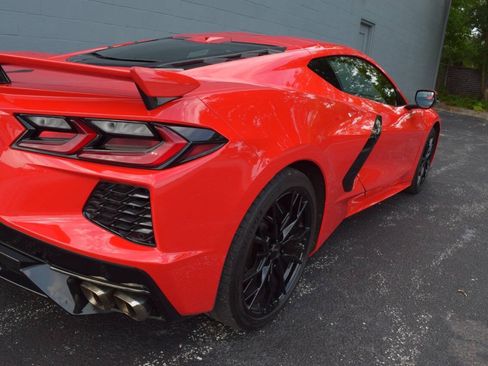 Used 2025 Chevrolet Corvette Stingray Coupe w/ Z51 Performance Package RWD image 16