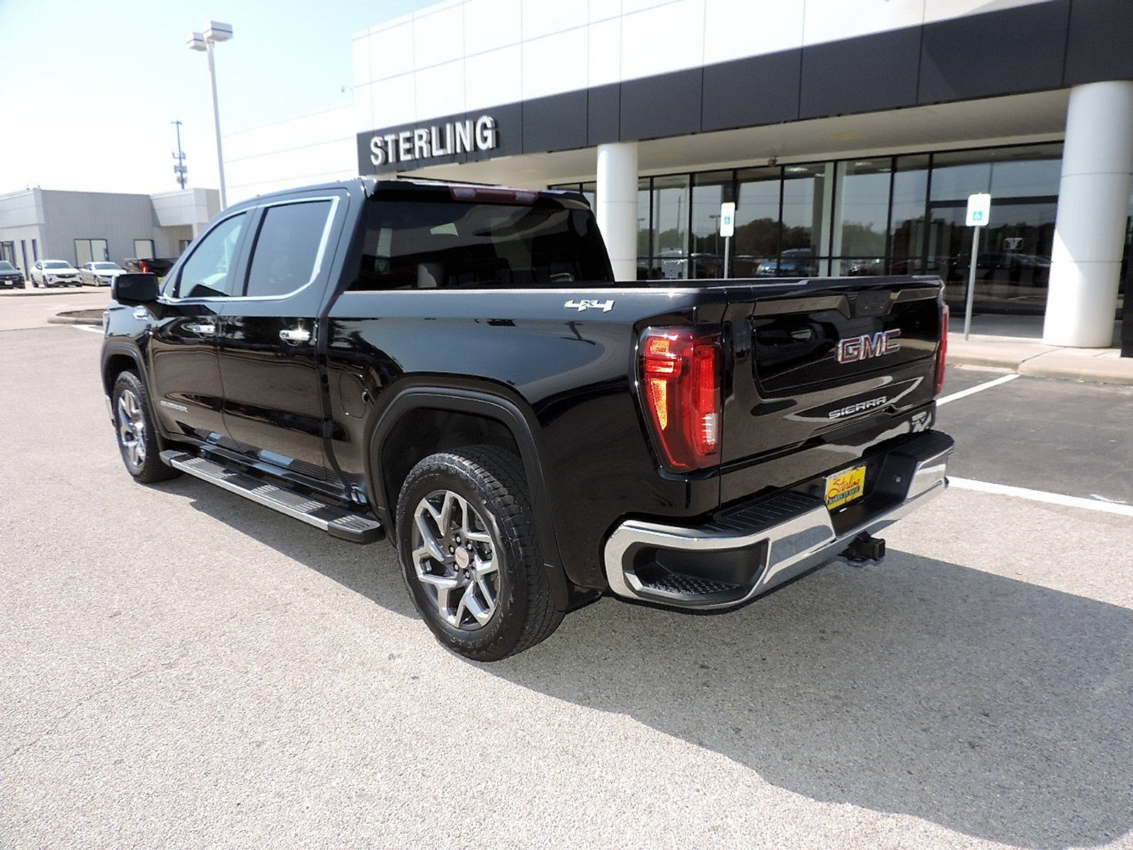 Certified 2023 GMC Sierra 1500 SLT AWD/4WD image 7