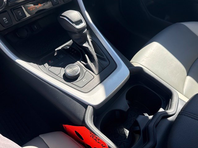 Used 2021 Toyota RAV4 XLE Premium AWD/4WD image 28