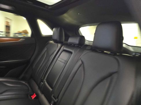Used 2016 Lincoln MKC Reserve image 17