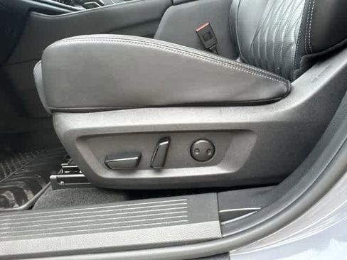 Used 2024 Nissan Rogue Platinum w/ Platinum Premium Package FWD image 14