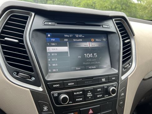 Used 2017 Hyundai Santa Fe Sport w/ 2.4L Tech Package 04 FWD image 21