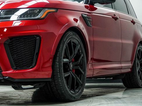 Used 2022 Land Rover Range Rover Sport SVR AWD/4WD image 10