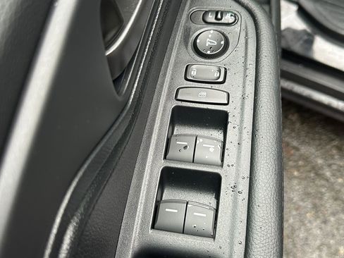 Used 2025 Honda Odyssey EX-L image 19