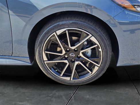 New 2025 Nissan Sentra SR image 5
