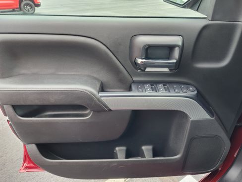 Used 2018 Chevrolet Silverado 1500 LT w/ All Star Edition image 22