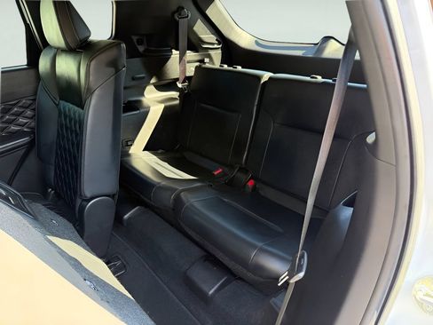 Used 2022 Mitsubishi Outlander SEL AWD/4WD image 33