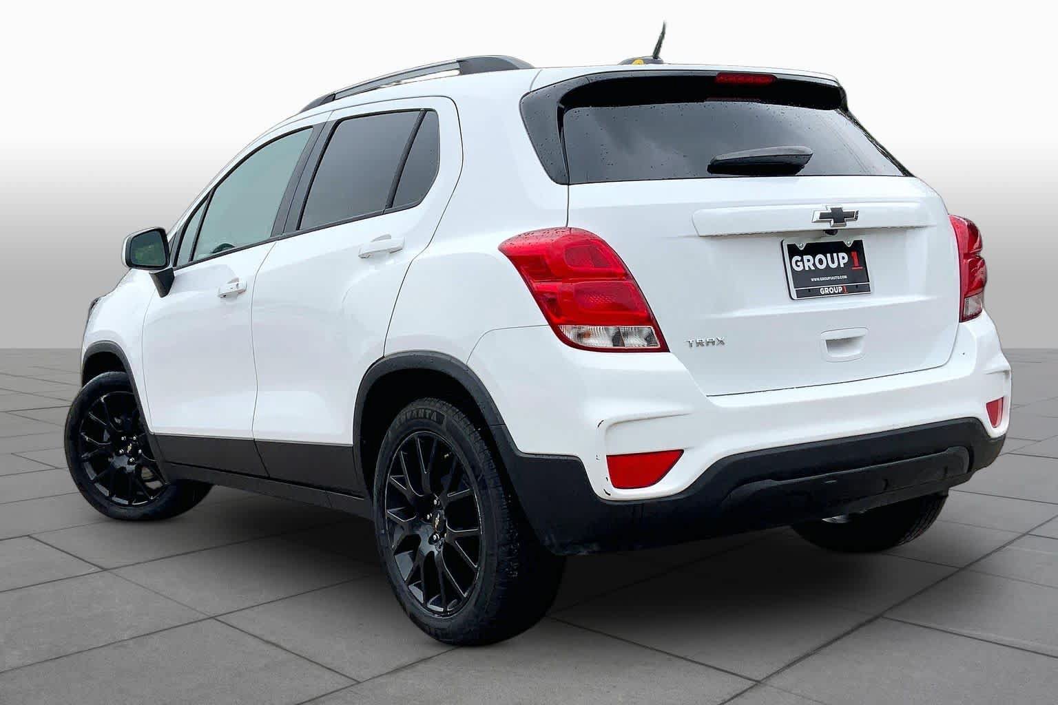 Used 2021 Chevrolet Trax LT w/ Sport Edition FWD image 11