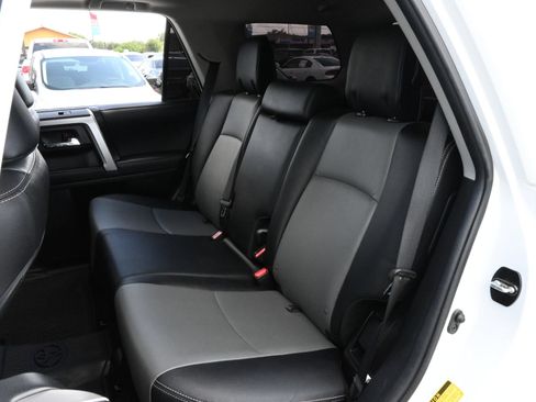 Used 2024 Toyota 4Runner SR5 Premium w/ Moonroof Package AWD/4WD image 17