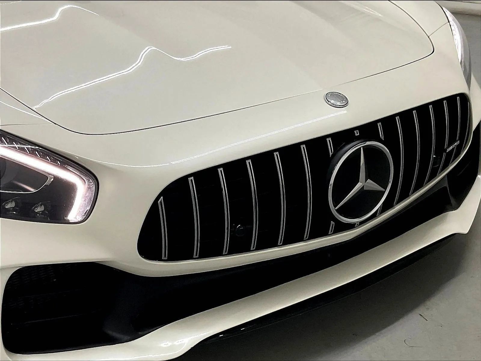 Used 2018 Mercedes-Benz AMG GT R image 38