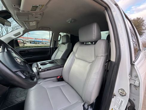 Used 2018 Toyota Tundra SR image 14