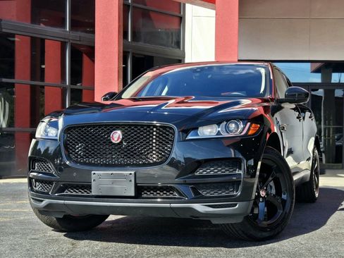 Used 2020 Jaguar F-PACE Premium image 1
