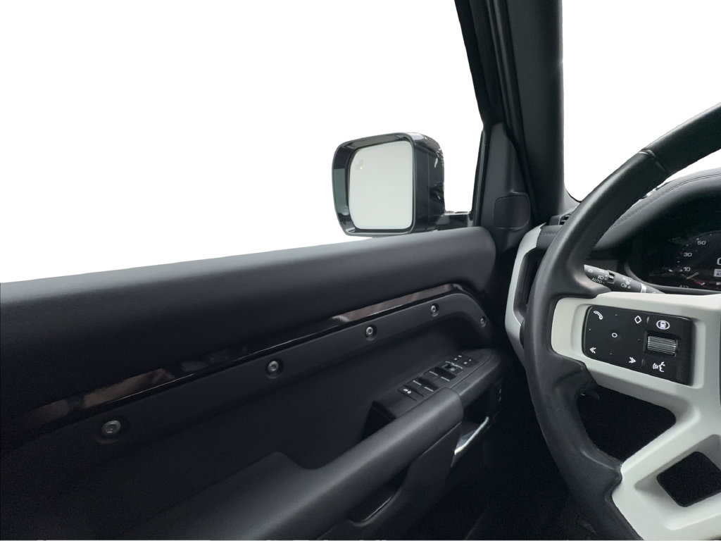 Used 2025 Land Rover Defender 110 S AWD/4WD image 41