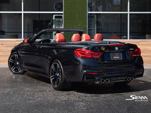 Used 2018 BMW M4 Convertible image 5