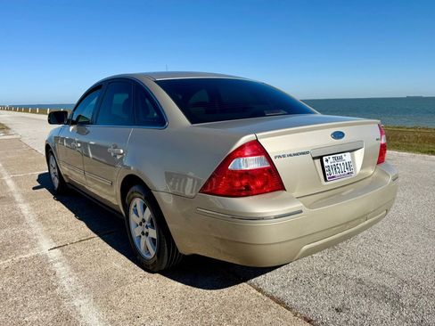 Used 2005 Ford Five Hundred SEL image 7