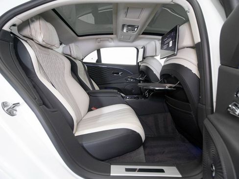 Used 2022 Bentley Flying Spur W12 AWD/4WD image 78