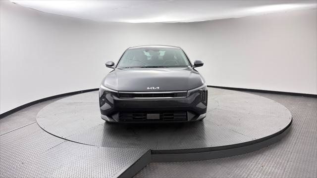 Used 2025 Kia K4 FWD image 12