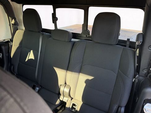 Used 2020 Jeep Gladiator Sport w/ Quick Order Package 24S image 13