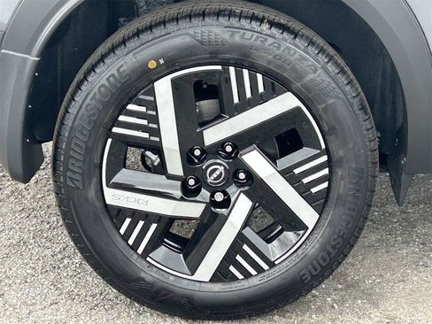 New 2026 Nissan Kicks SV image 7