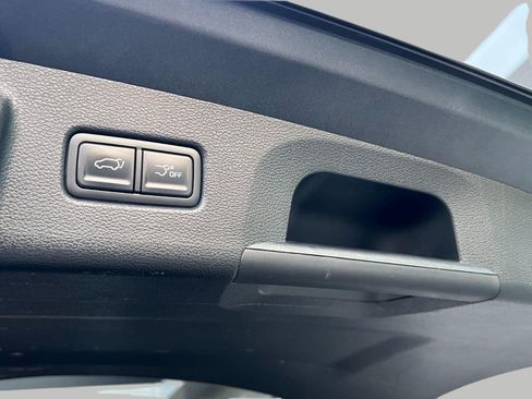 Used 2025 Kia Telluride S AWD/4WD image 39
