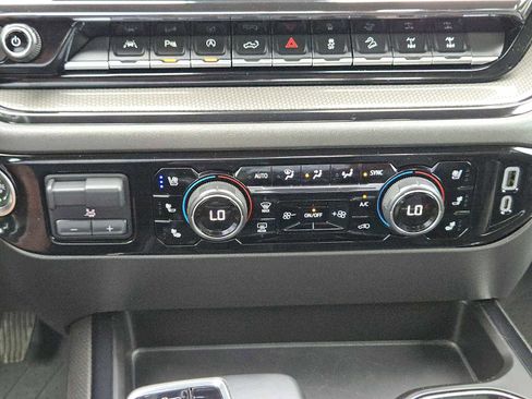 Certified 2024 Chevrolet Silverado 1500 ZR2 w/ Technology Package AWD/4WD image 19