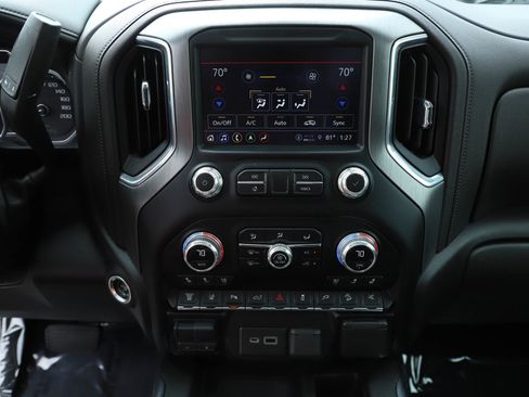 Used 2023 GMC Sierra 2500 Denali w/ Denali Black Diamond Edition AWD/4WD image 25