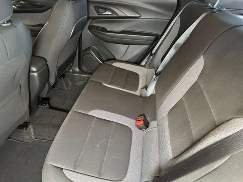 Used 2024 Chevrolet TrailBlazer LT w/ LT Cold Weather Package AWD/4WD image 21