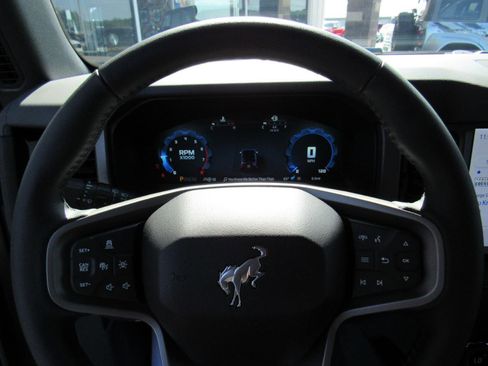 New 2025 Ford Bronco Badlands AWD/4WD image 16