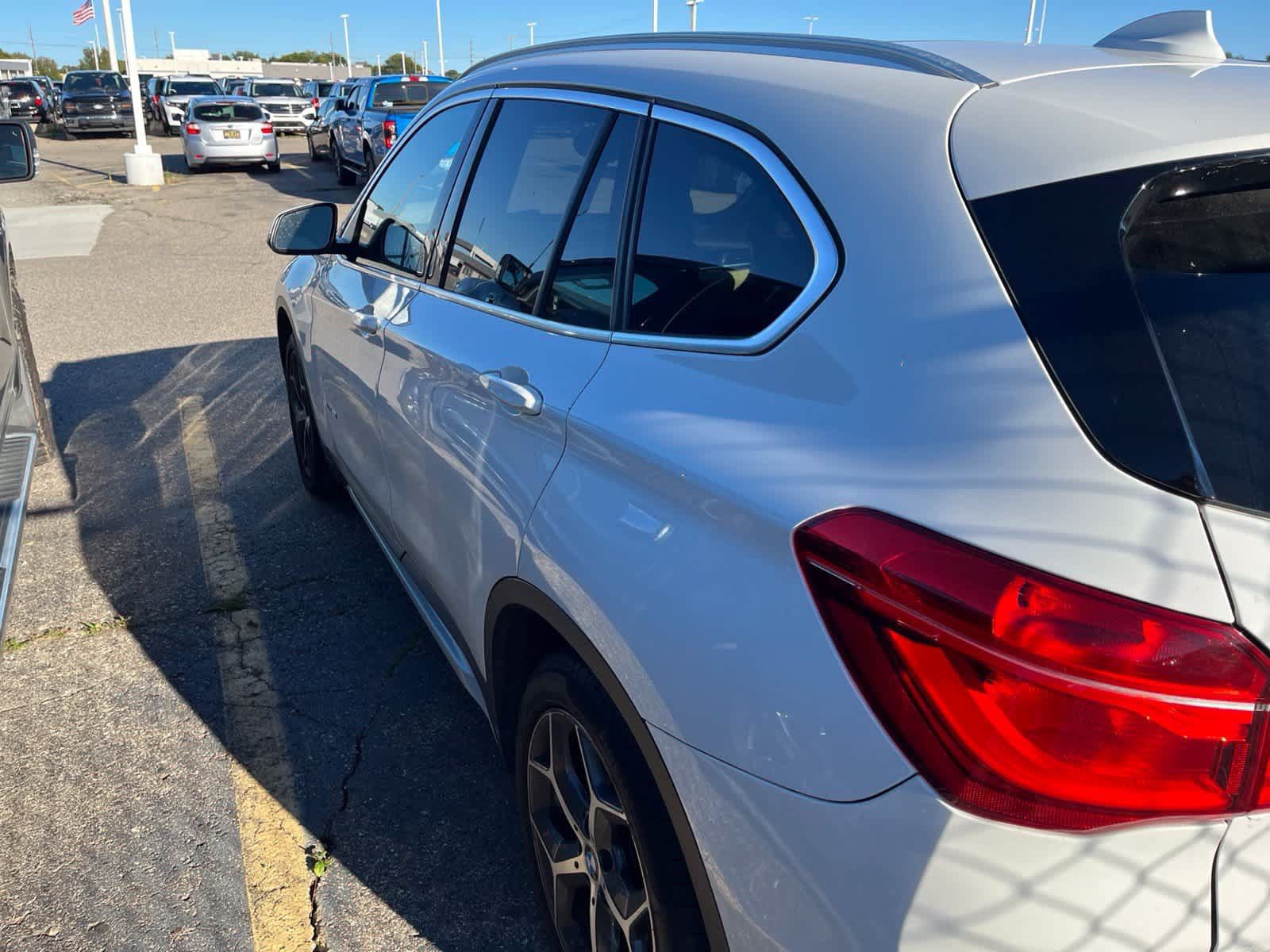 Used 2017 BMW X1 xDrive28i AWD/4WD image 11