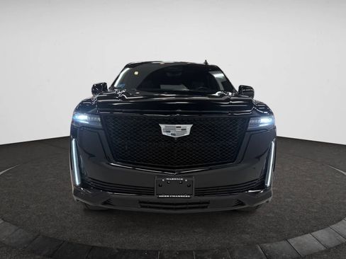 Certified 2024 Cadillac Escalade Sport w/ LPO, ONYX Package image 4