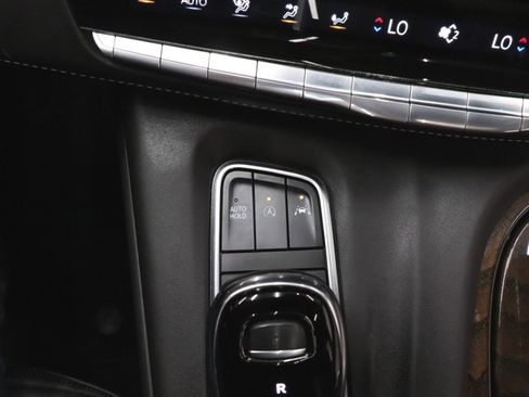 Used 2024 Cadillac Escalade Premium Luxury Platinum image 52