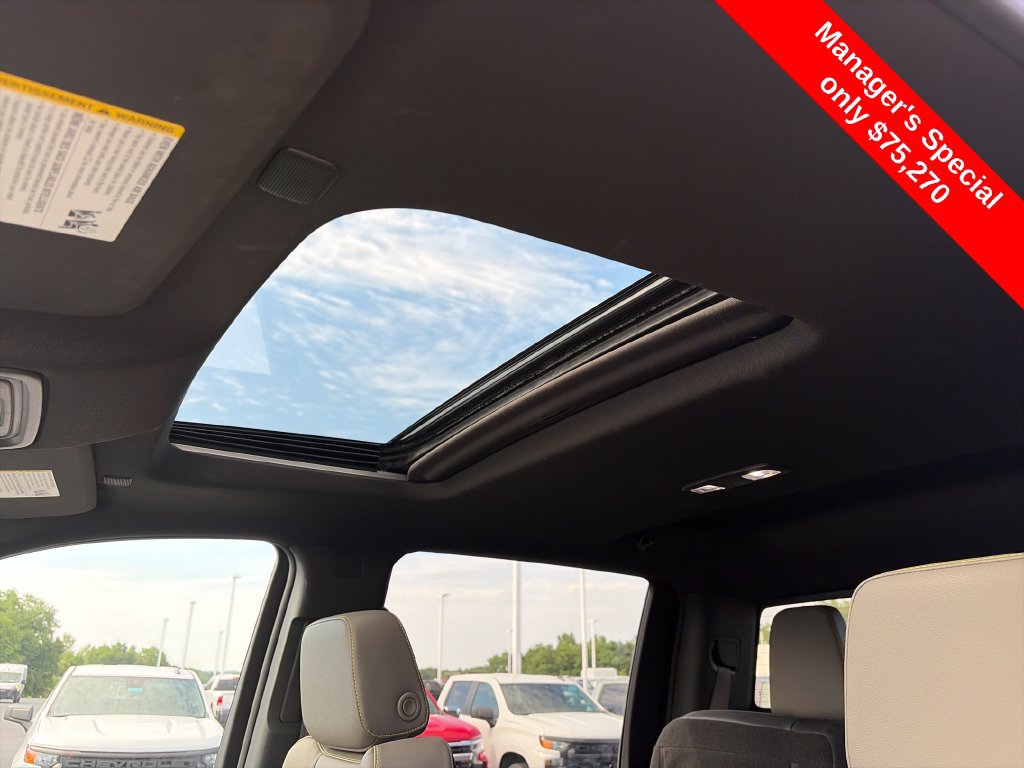 Used 2025 Chevrolet Silverado 2500 ZR2 w/ Technology Package AWD/4WD image 27